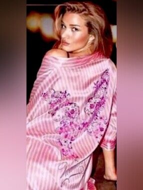 NEW Victorias Secret Pink Striped Satin Limited Edition Fashion Show Robe